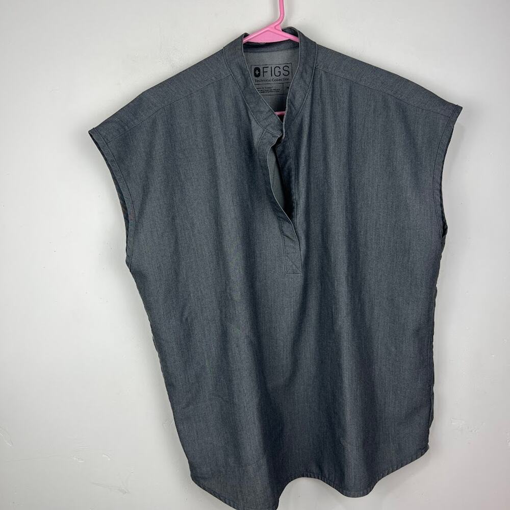 FIGS gray split neck short sleeve womens medium scrub tops